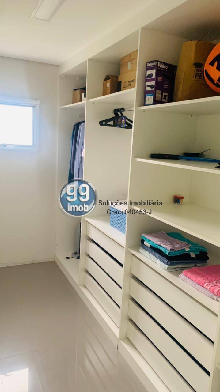 Casa à venda com 4 quartos, 900m² - Foto 4