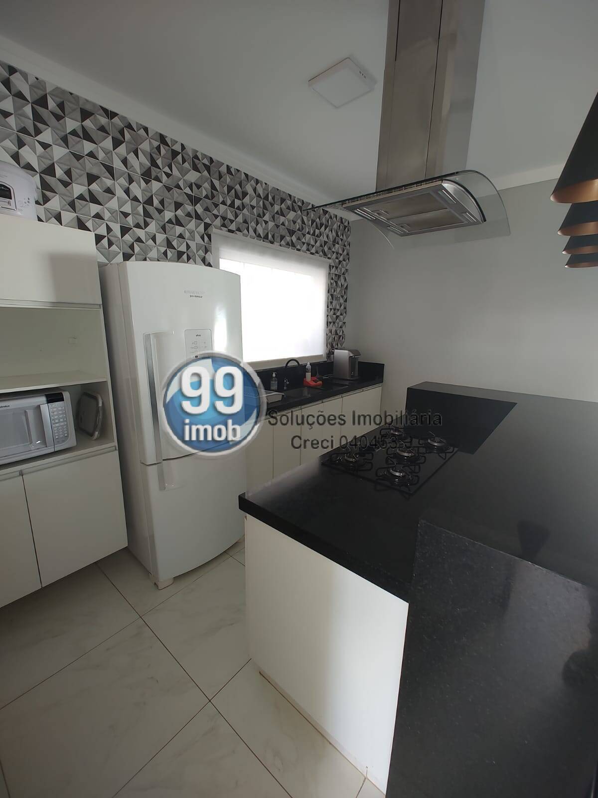 Casa para alugar com 3 quartos, 295m² - Foto 15