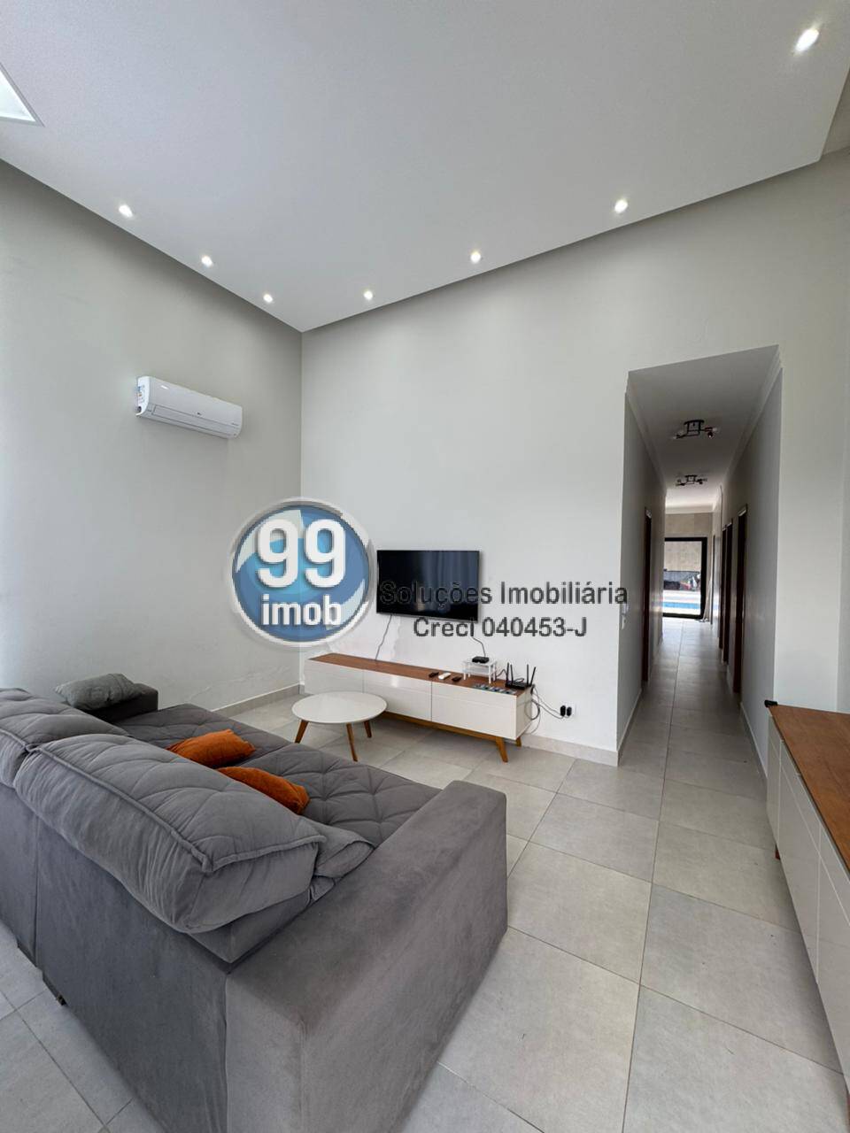 Casa à venda com 3 quartos, 293m² - Foto 1